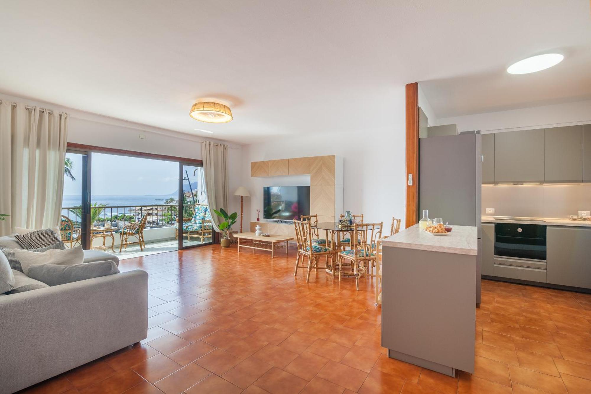 Апартаменти Casa De Franco - Ocean View, Terrace, Balcony, 50M From Playa La Arena, Fibre Net Пуерто-де-Сантьяго Екстер'єр фото
