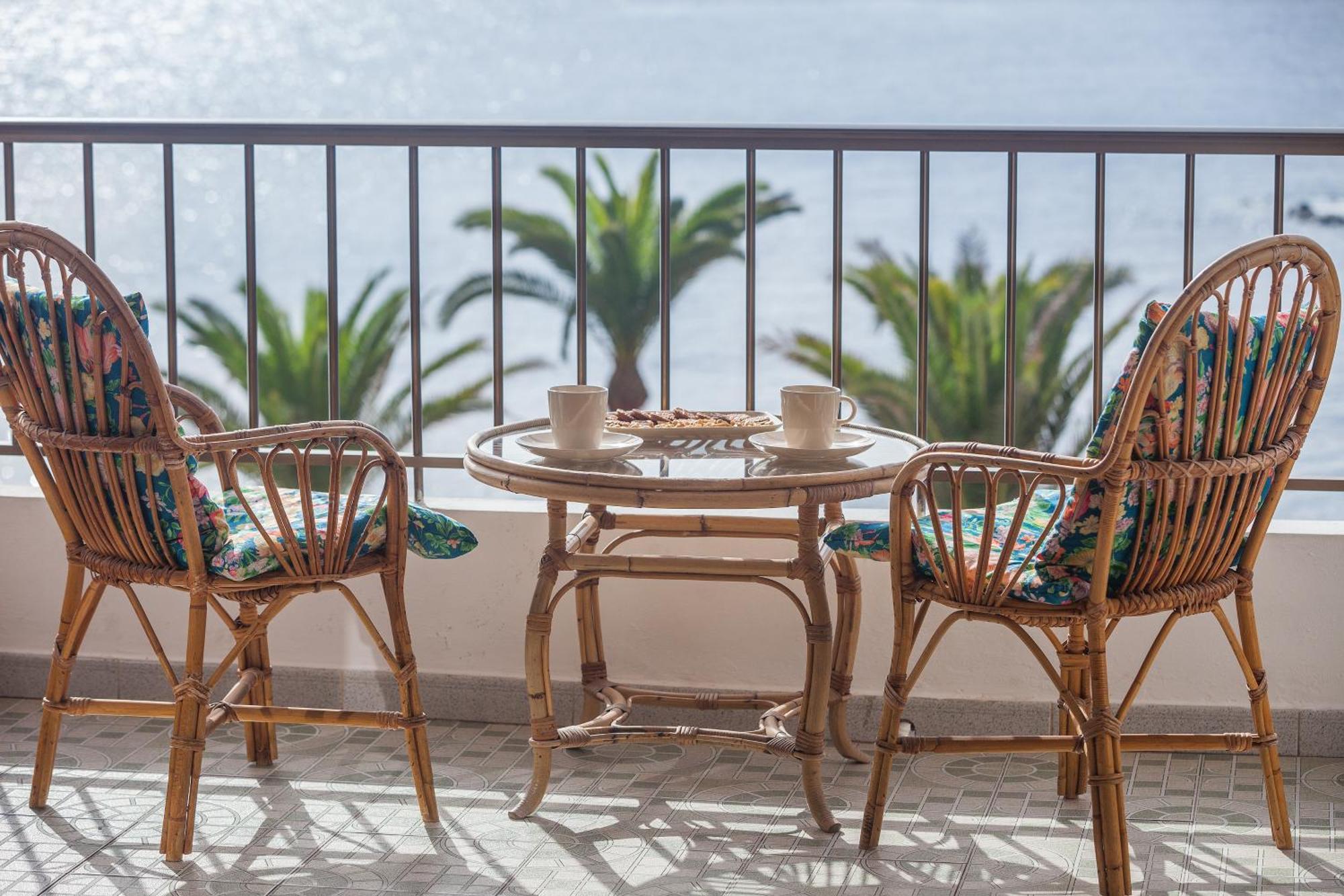 Апартаменти Casa De Franco - Ocean View, Terrace, Balcony, 50M From Playa La Arena, Fibre Net Пуерто-де-Сантьяго Екстер'єр фото